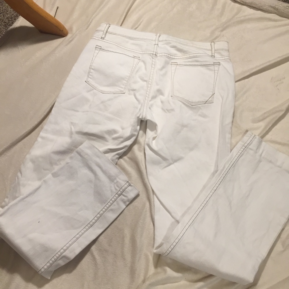 Banana Republic Stretch Fitted Jeans - Picture 7 of 8